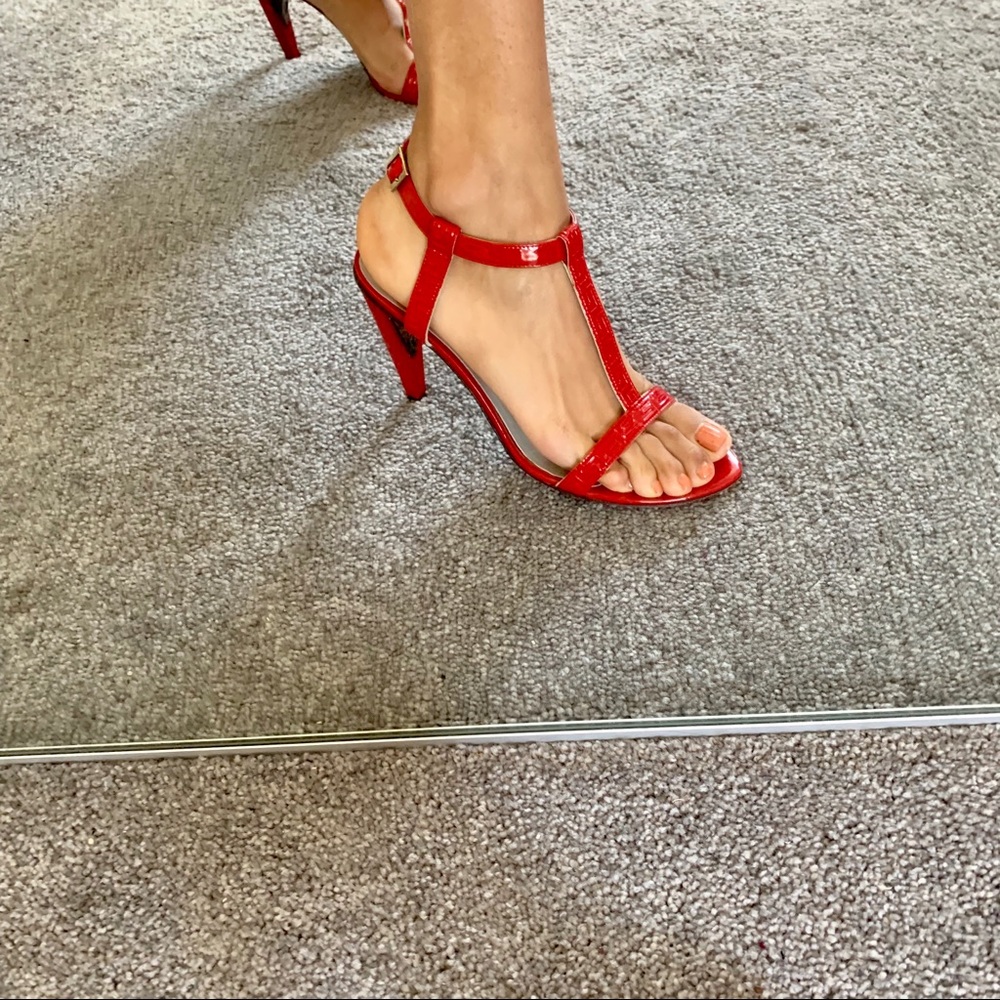 SOLD 🚫 Patent Versace sandals - Picture 4 of 6